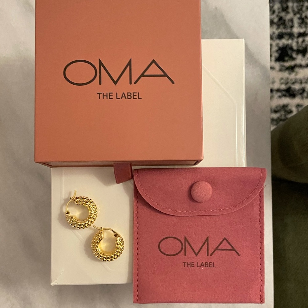 NWOT OMA THE LABEL Hoop Earrings